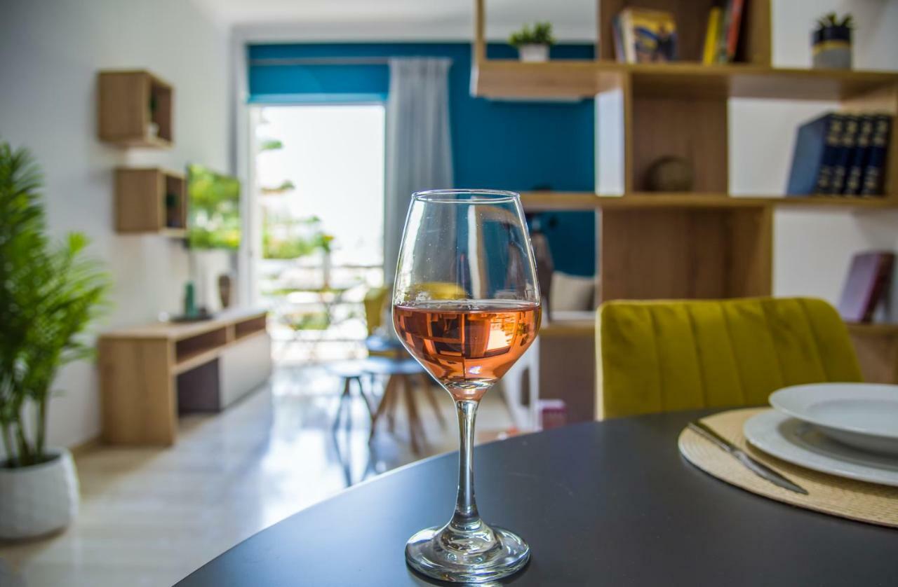 Niovi'S Luxury Apartment In Chania City Center ภายนอก รูปภาพ